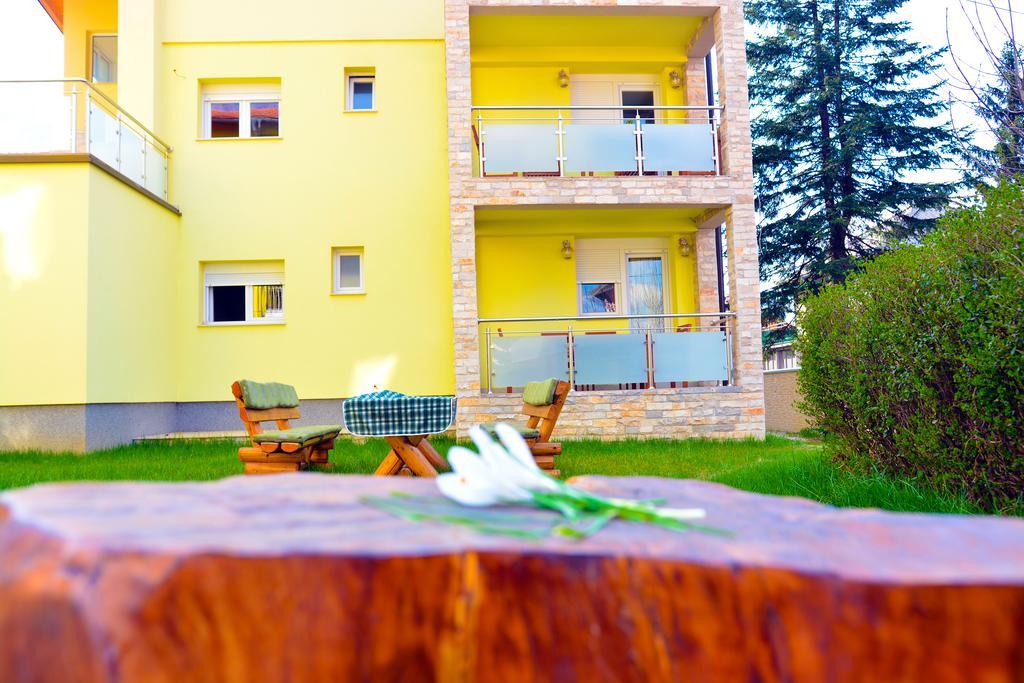 Apartment Mirela ซาราเยโว ภายนอก รูปภาพ