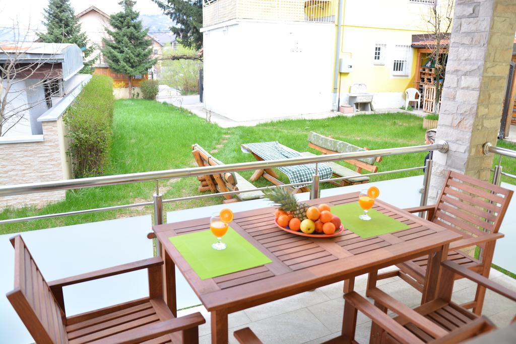 Apartment Mirela ซาราเยโว ภายนอก รูปภาพ