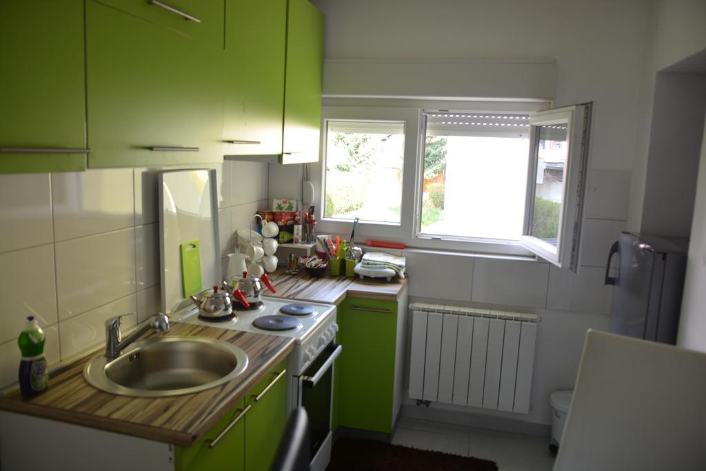 Apartment Mirela ซาราเยโว ภายนอก รูปภาพ