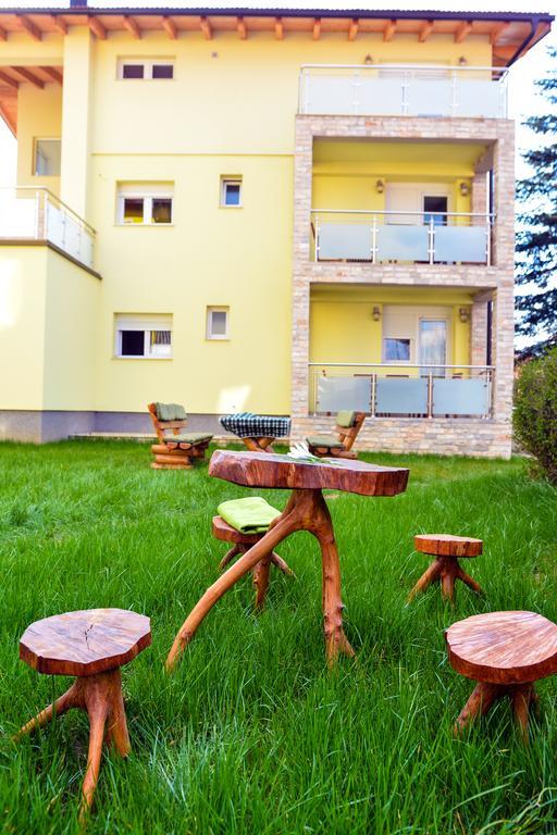 Apartment Mirela ซาราเยโว ภายนอก รูปภาพ