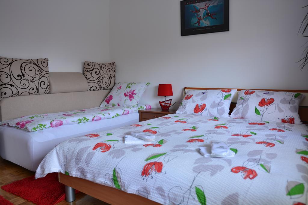 Apartment Mirela ซาราเยโว ภายนอก รูปภาพ