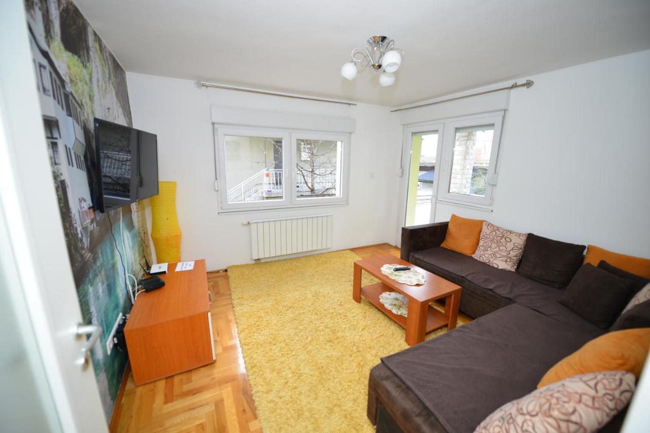 Apartment Mirela ซาราเยโว ภายนอก รูปภาพ